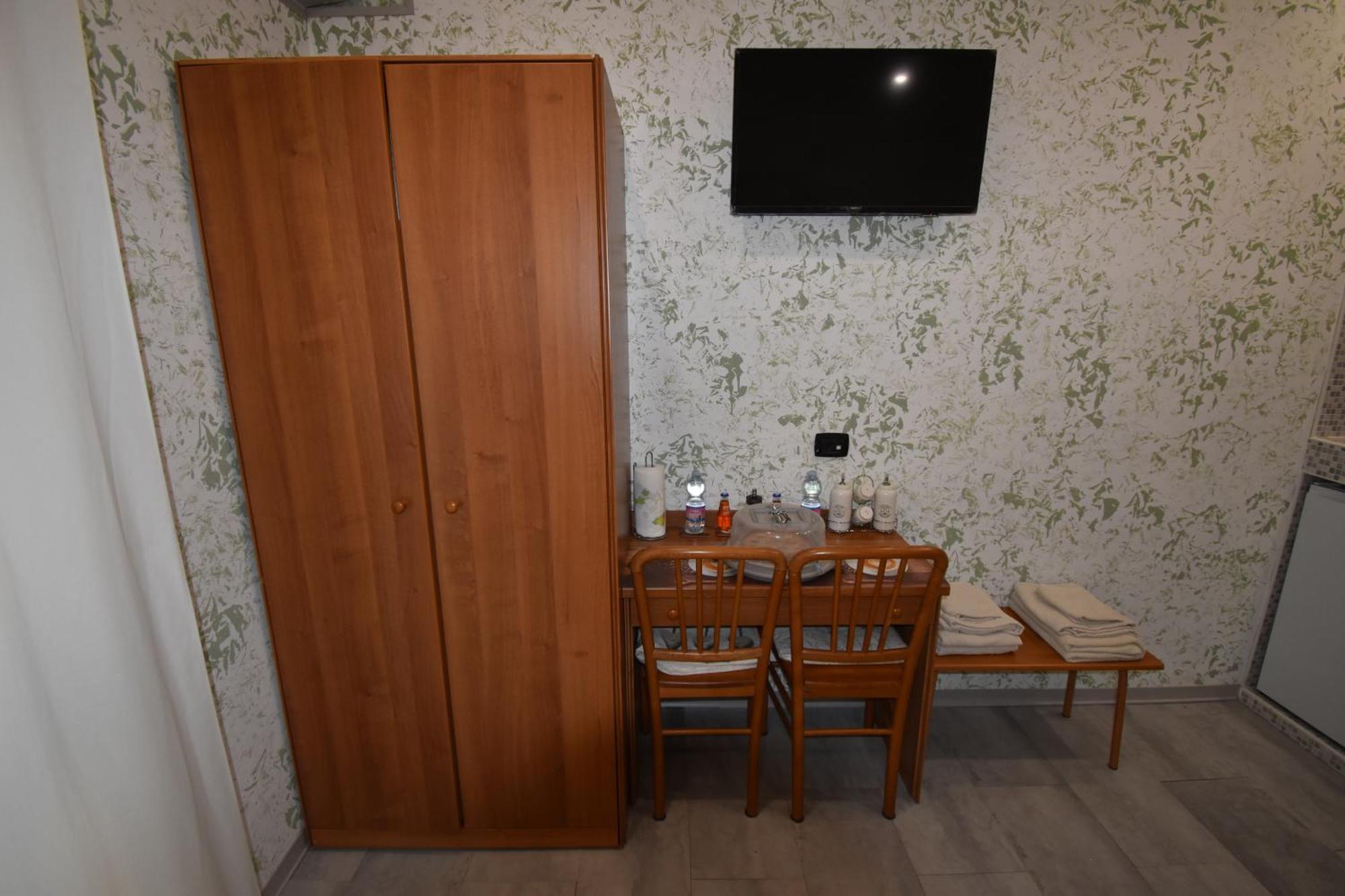 Vichyenichy Hotel Morena Room photo