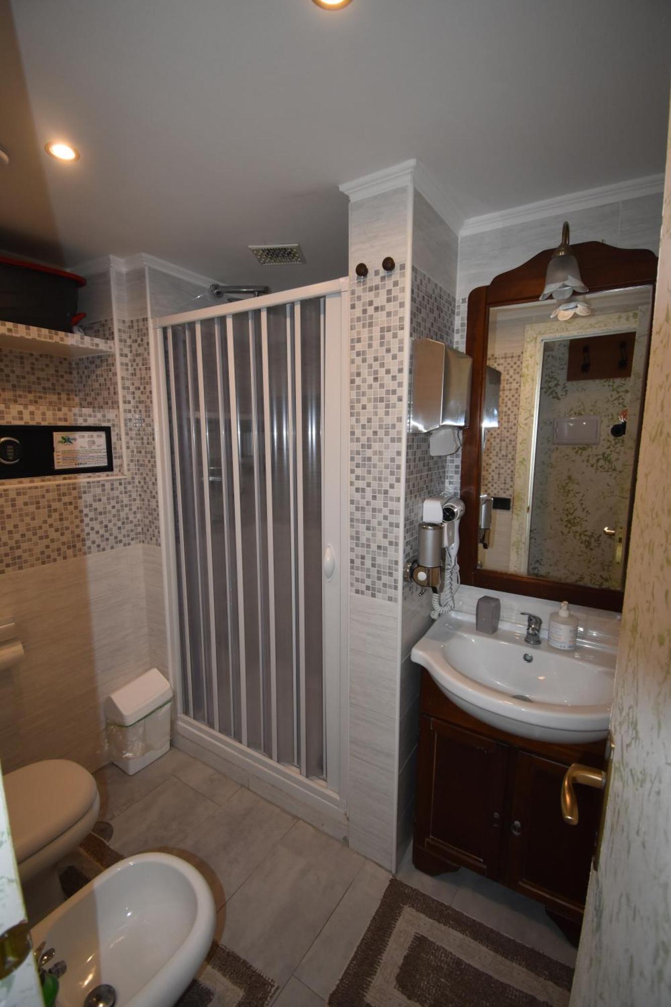 Vichyenichy Hotel Morena Room photo